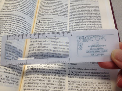 Nagyítós vonalzós könyvjelző